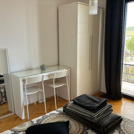 Rooms 22 - Beachfront Primošten Exteriör bild